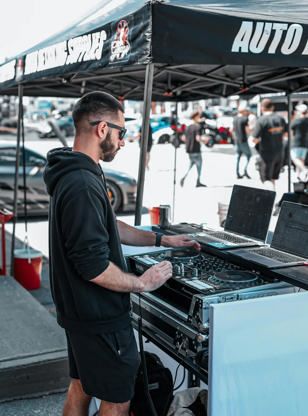 DJ adecuado para tu evento deportivo